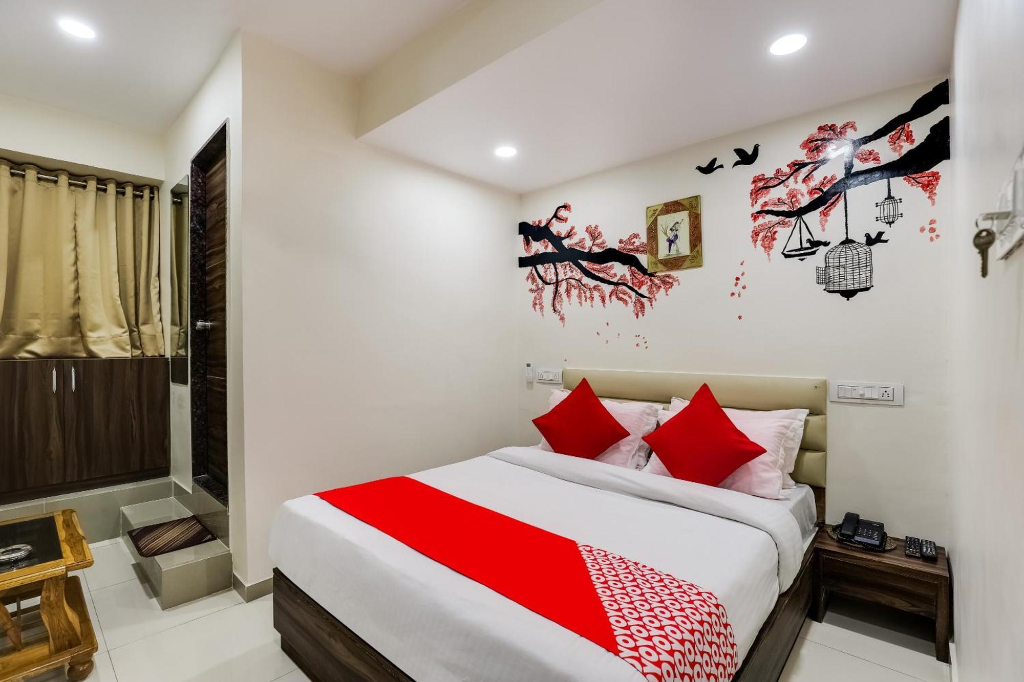Collection O Hotel Alice 阿穆达巴 外观 照片